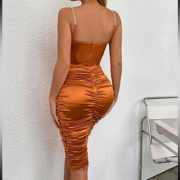 SHEIN Ruched Bodycon Dress - Picture 2 of 3